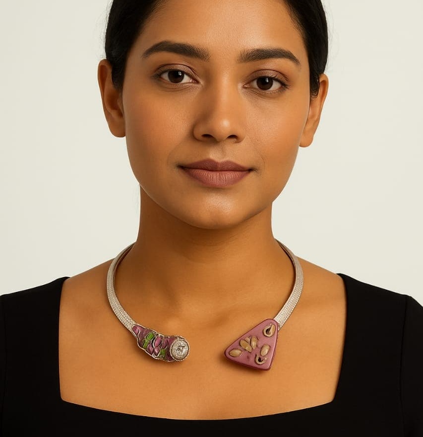 Elegance Indian jewelry necklace featuring modern and traditional design elements, perfect for festive and special occasions. Handcrafted, statement jewelry for women from Kurabels.