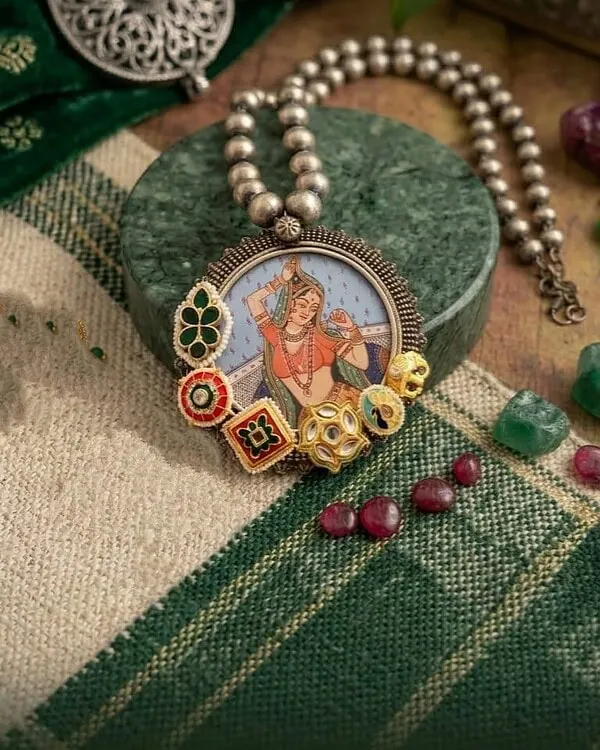 Elegant Indian jewelry necklace featuring a Lord Krishna pendant with colorful beads and intricate design, perfect for traditional and festive occasions.